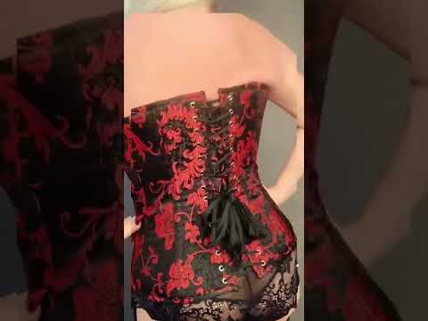 Corset overbust grande taille Maeve, motif floral noir et rouge